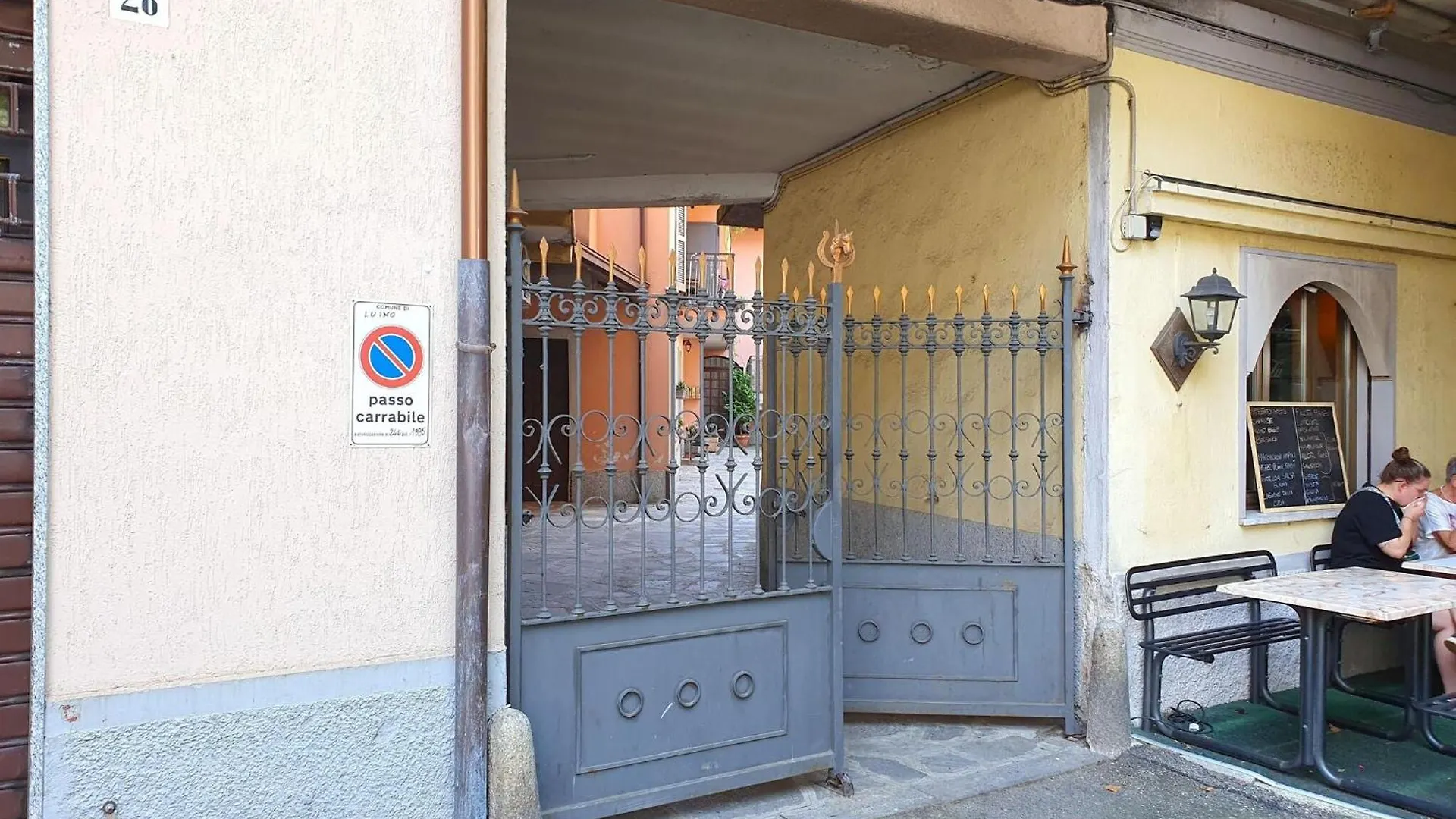 Modern Two-Room Apartment Luino